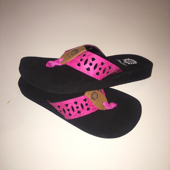 Yellow Box Lady’s flops size 8m excellent - Picture 4 of 4